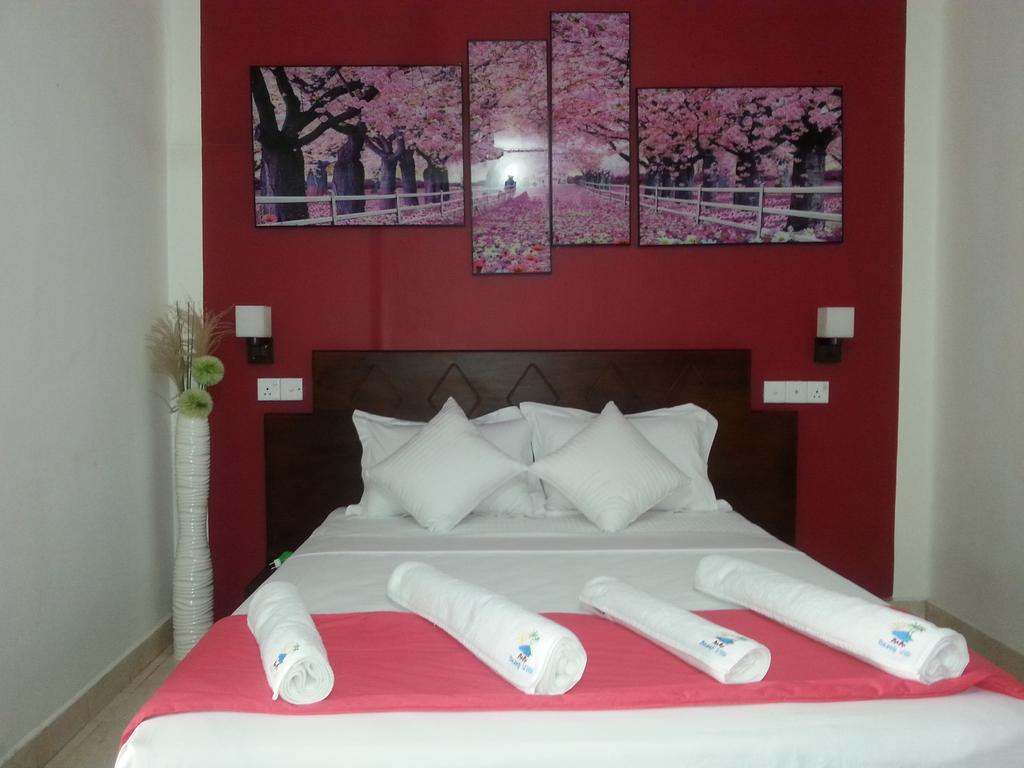 Mama Beach Villa Negombo Esterno foto