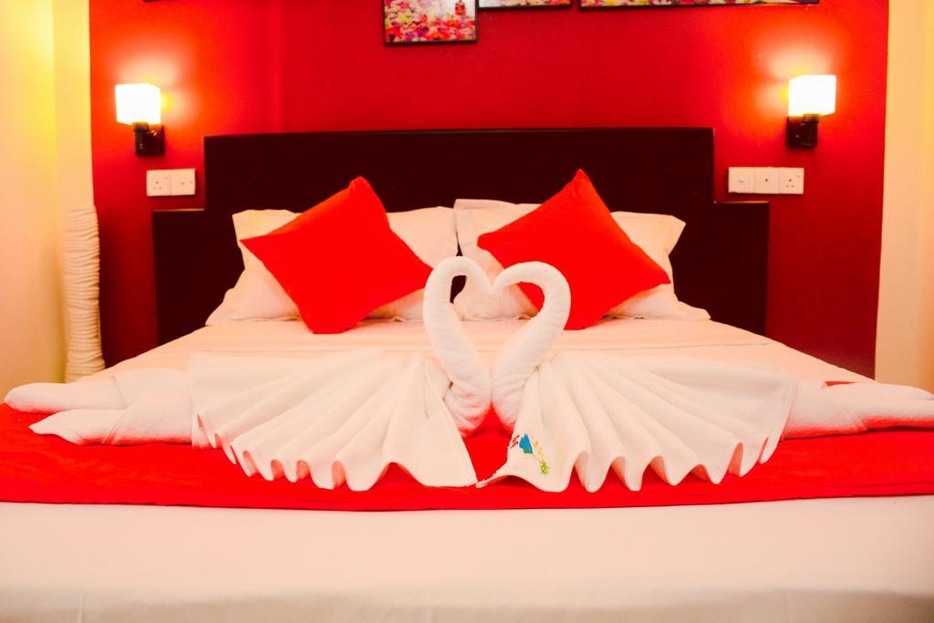 Mama Beach Villa Negombo Esterno foto